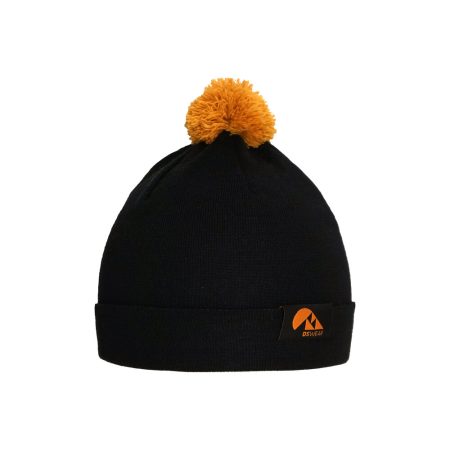 DS beanie black pom-pom